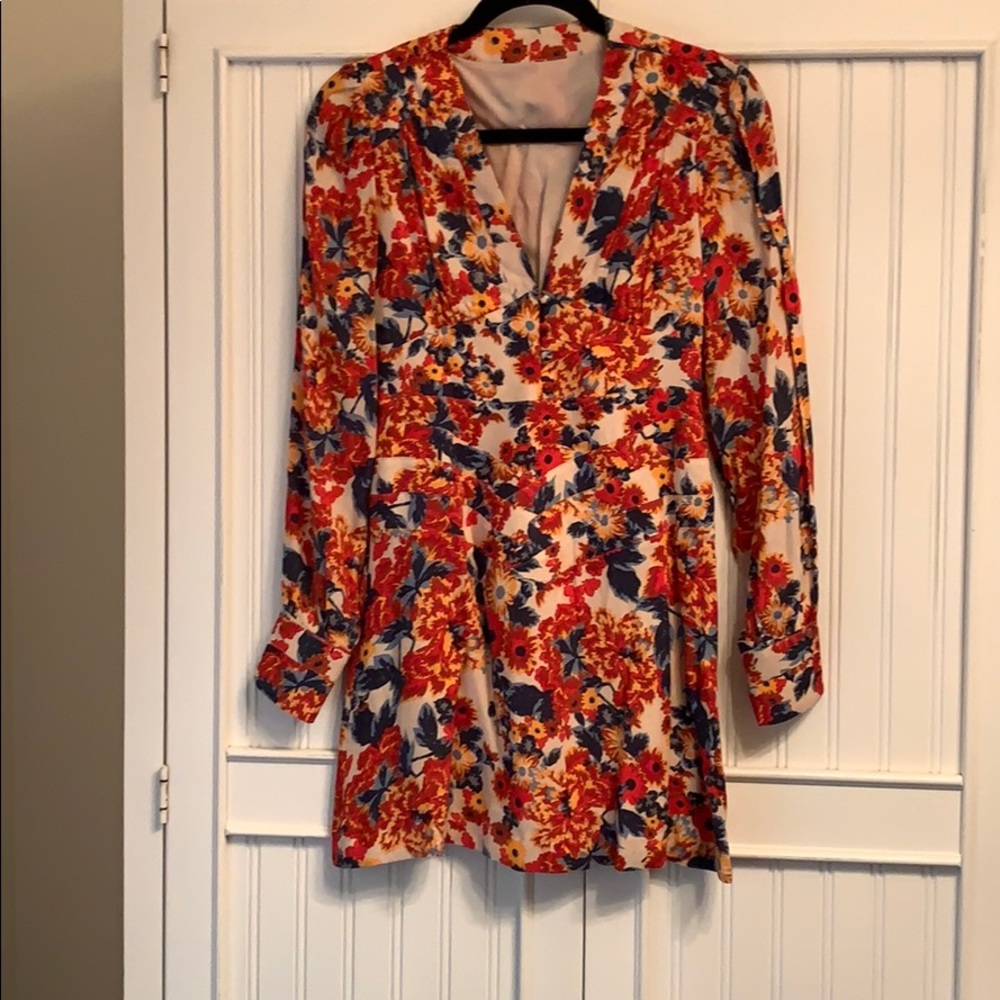 Free people, flower long sleeve dress!